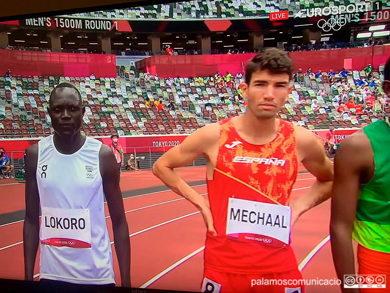 L'atleta Adel Mechaal, just abans de la cursa dels 1.500 metres.