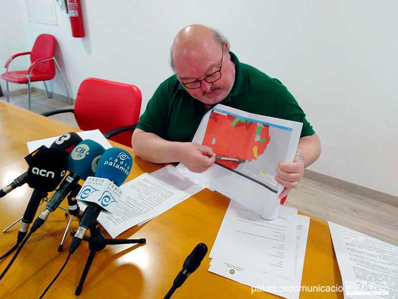 L'alcalde de Calonge i Sant Antoni, Jordi Soler, en el decurs de la roda de premsa d'aquest matí.