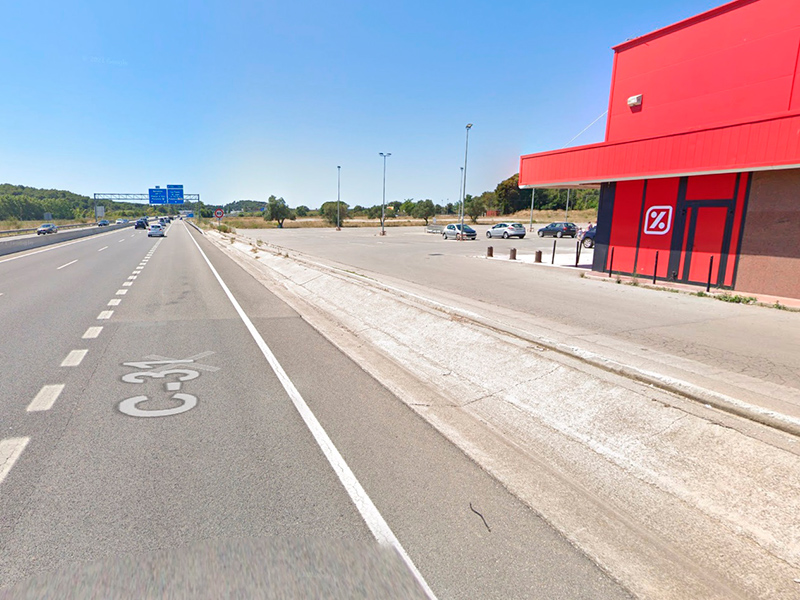 Lloc de l'accident on van perdre la vida ahir dues persones a Palamós. (Foto: Google Maps).