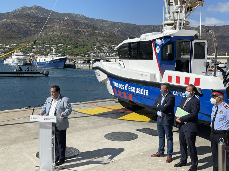 L'embarcació 'Cap de Creus' es va avarar aquest passat cap de setmana a Port de la Selva. (Foto: Mossos d'Esquadra).