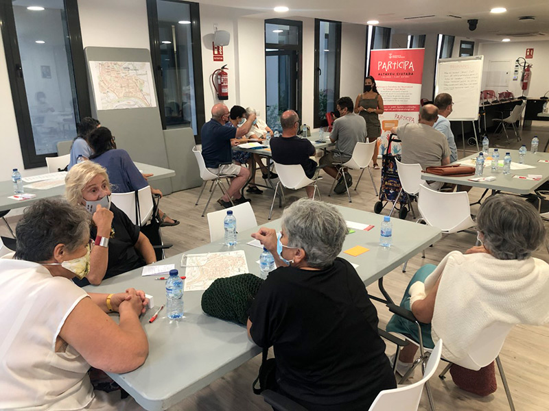 Reunió del procés participatiu a la Sala de Plens de Calonge, la passada setmana. (Foto: Ajuntament de Calonge i Sant Antoni).