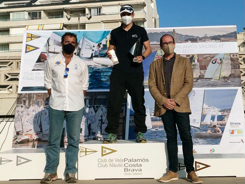 Ramon Figueras del Club Nàutic Costa Brava Vela Palamós, guanyador absolut del 30è Trofeu Vila de Palamós.
