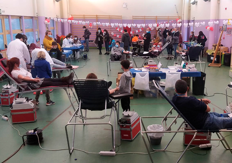La jornada de donació de sang del passat dijous a l'IE Vila-romà va ser tot un èxit. (Foto: Banc de Sang i Teixits).
