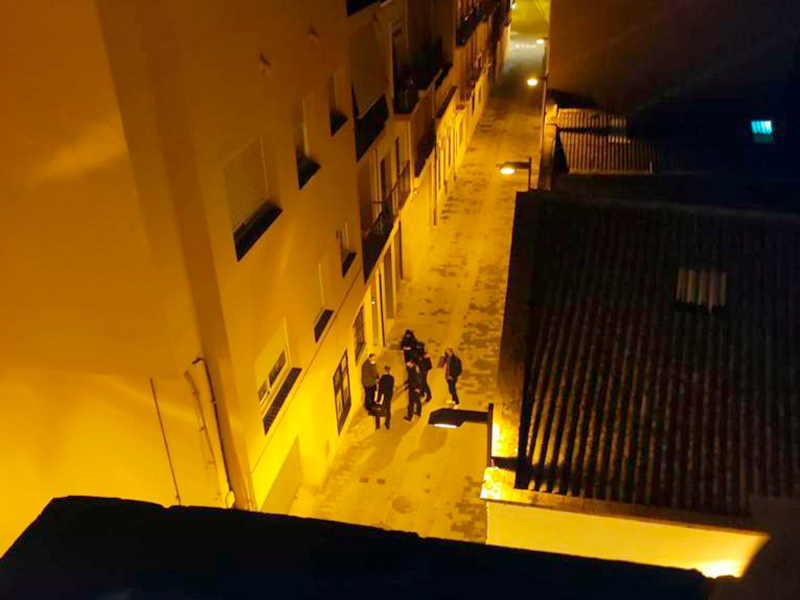 La presumpta víctima va estar retinguda durant nou dies en un habitatge del carrer d'Adrià Àlvarez.