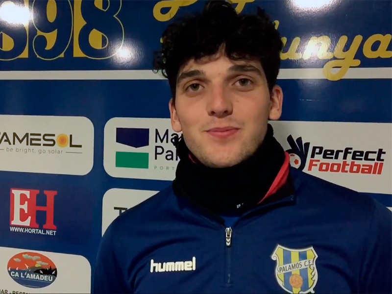 Gerard Asparó va debutar diumenge a la porteria del Palamós CF. (Foto: Palamós CF).
