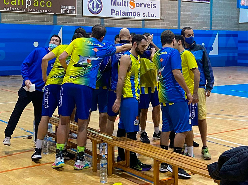 El sènior del Club Esportiu Palamós no va poder sumar ahir la desena victòria consecutiva. (Foto: CE Palamós).