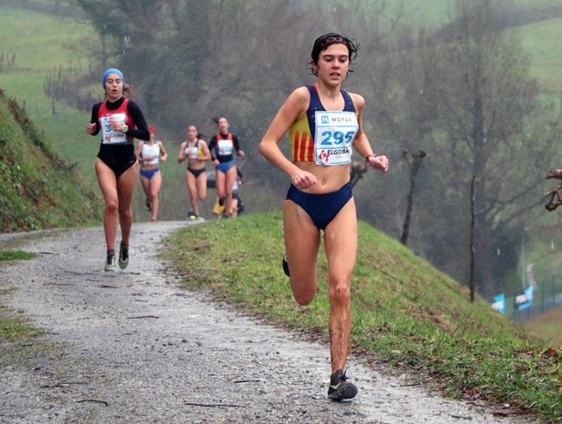 Blanca Batlle, durant el Cros d'Elgoibar del passat cap de setmana. (Foto: A.A. Palamós).