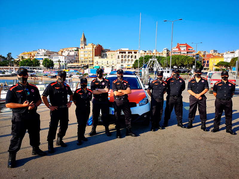 Membres de Protecció Civil de Palamós, durant l'acte de presentació de l'entitat. (Foto: Ajuntament de Palamós).