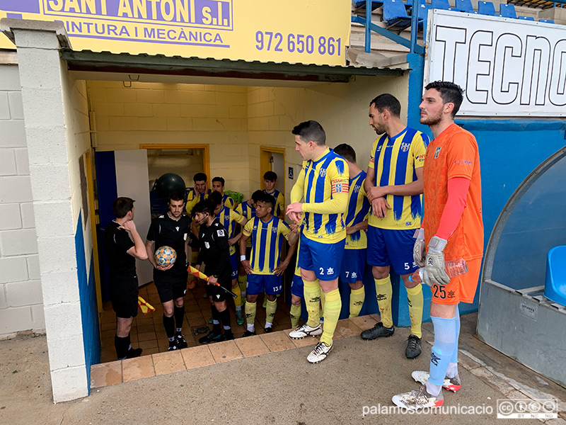 Els jugadors del Palamós abans del darrer partit jugat a casa, ara fa dues setmanes.