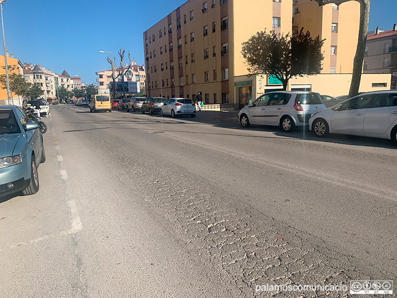 Avui ha de començar l'asfaltatge a l'Avinguda de Catalunya entre el carrer d'Enric Vincke i el carrer de la Mercè.