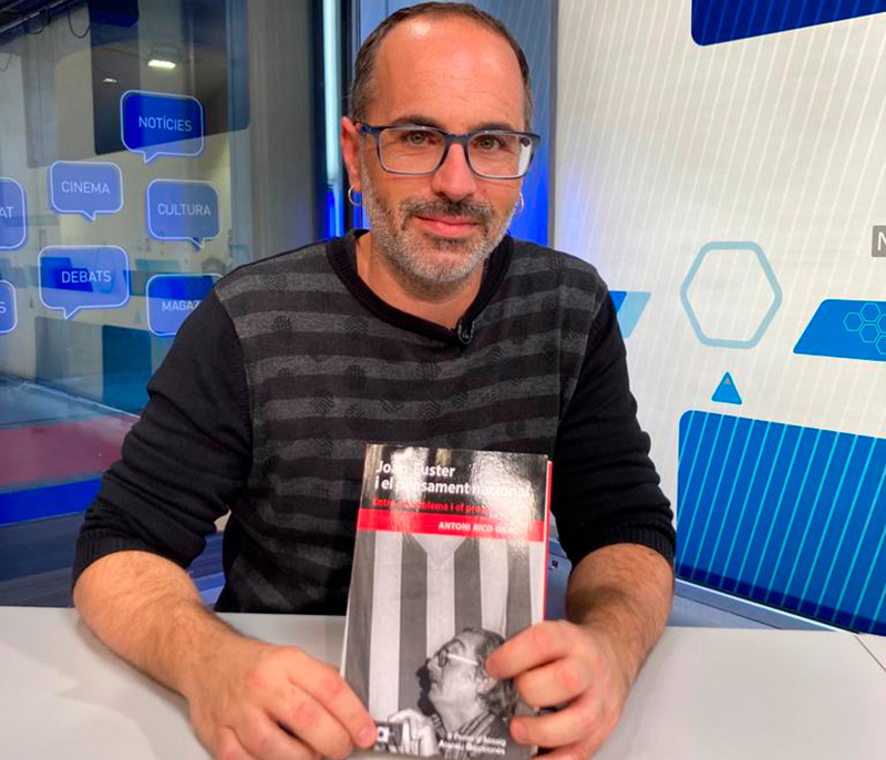 Antoni Rico presenta avui 'Joan Fuster i el pensament nacional'. (Foto: TV Girona).