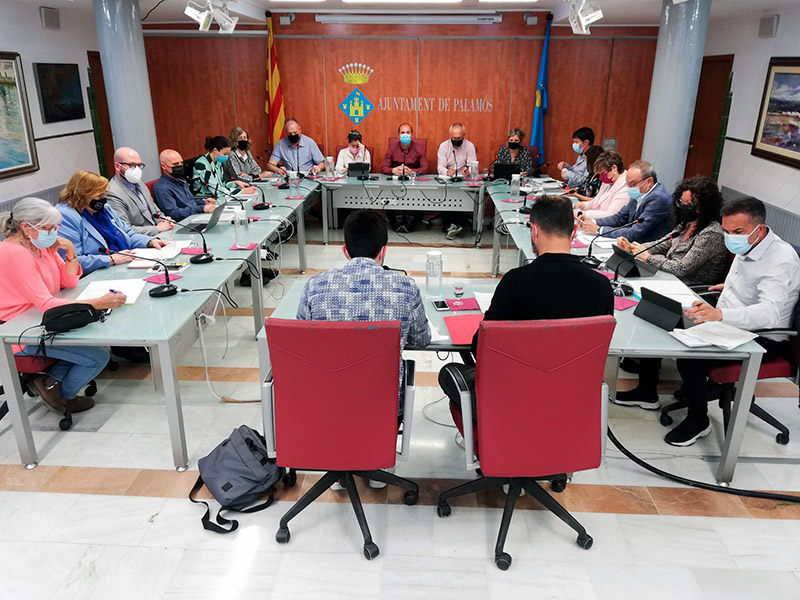 Imatge del Ple de l'Ajuntament de Palamós celebrat ahir. (Foto: Ajuntament de Palamós).