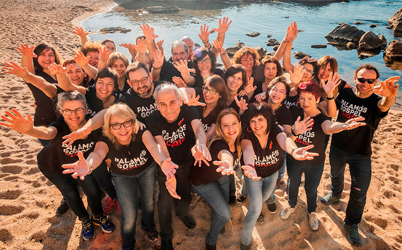 La formació Palamós Gospel Choir actuarà demà a les 8 del vespre a l'Església de Santa Maria del Mar.