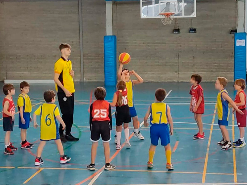 Jugadors de l'escoleta del CE Palamós. (Foto: CE Palamós).