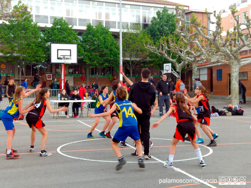 Imatge d'arxiu d'una de les edicions de les 12 hores de bàsquet de La Salle Palamós.