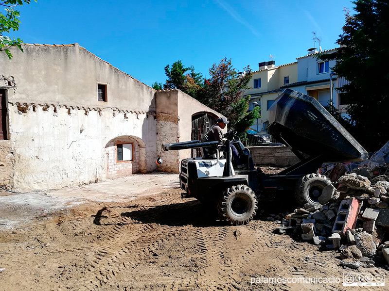 La passada setmana es van enderrocar alguns dels annexos del Mas Oliver. (Foto: Ajuntament de Palamós).