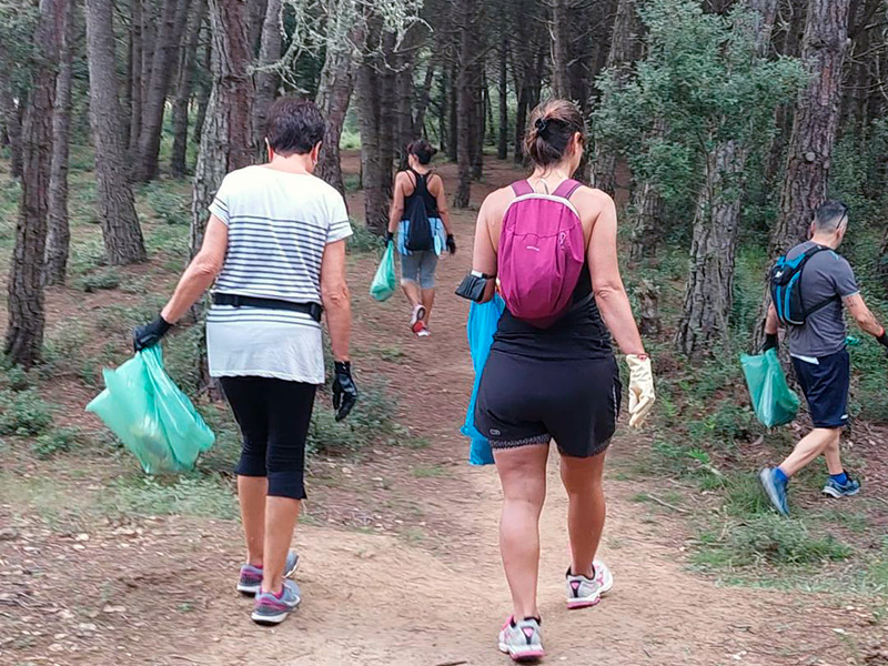 L'activitat s'obrirà amb una neteja de boscos en el marc del programa 'Let's clean Europe'. (Foto: Cooperativa La Mar de Dones).