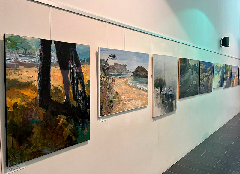L'exposició estarà oberta fins al 29 de maig a la sala polivalent de la Biblioteca Lluís Barceló i Bou. (Foto: Ajuntament de Palamós).