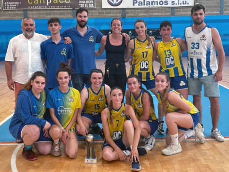 Les flamants sots-campiones de Catalunya. (Foto: CE Palamós).