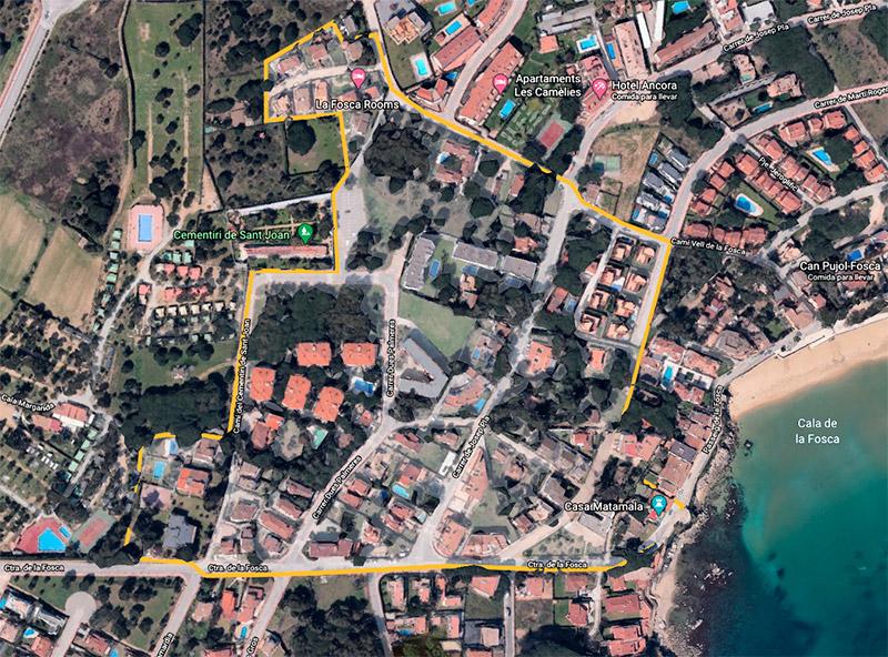 Delimitat de color groc la zona afectada per la segona fase del projecte d'urbanització de la Fosca. (Foto: Google Earth).