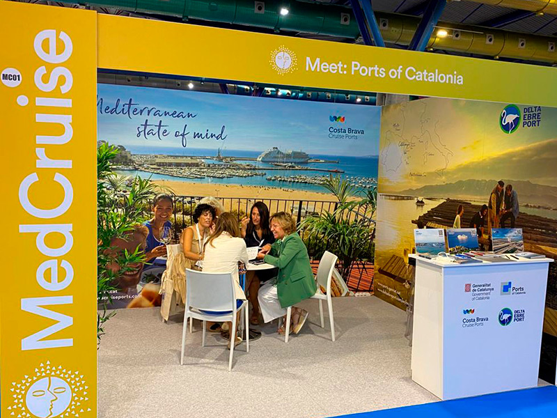 Estand de Costa Brava Cruise Ports i Delta Ebre Port a la Seatrade Med 2022. (Foto: Ports de la Generalitat).