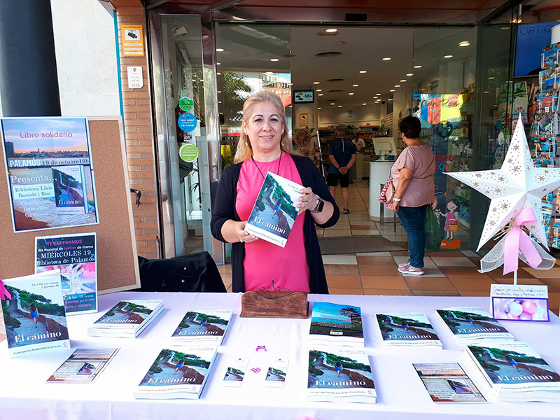 Concepción Robledillo presenta avui a la Biblioteca el seu llibre, 'El camino'.