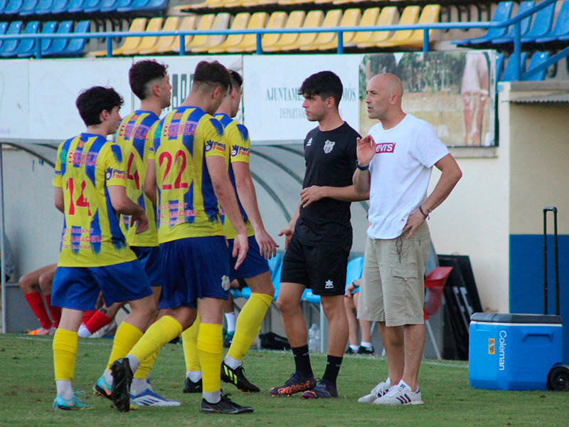 L'equip que entrena Joan Bayona necessita fer-se fort a casa. (Foto: Palamós CF).