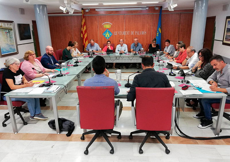 Ple de l'Ajuntament de Palamós del passat mes d'octubre. (Foto: Ajuntament de Palamós).