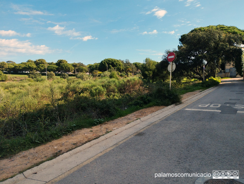 El nou aparcament estaria situat entre la ronda de l'Est, l'anomenat vial del Port, i el carrer de Juli Garreta.