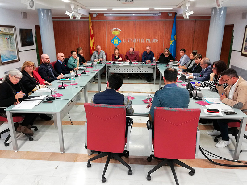 El Ple de l'Ajuntament de Palamós celebrat ahir. (Foto: Ajuntament de Palamós).