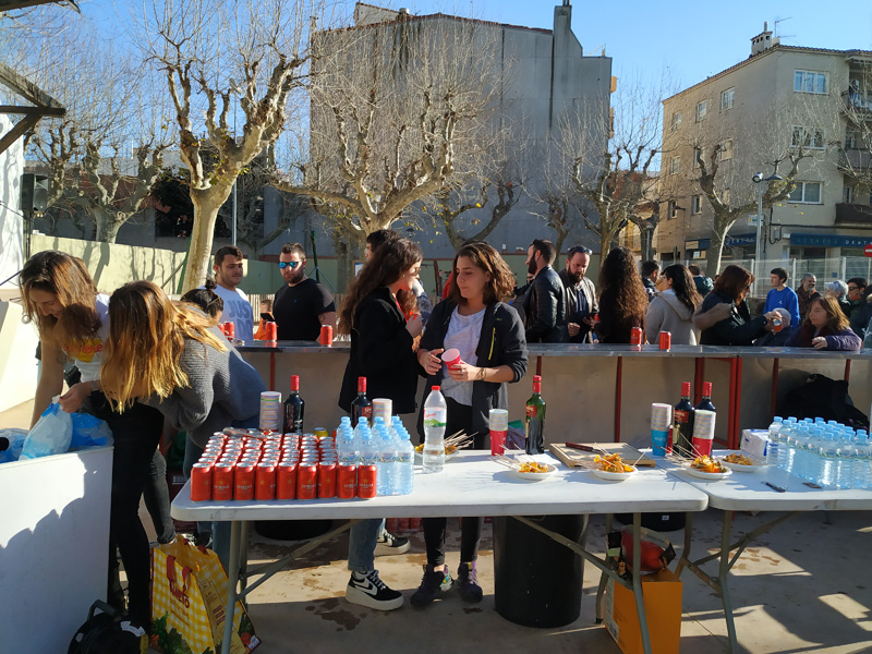 Una de les activitats que Les Folloneres han organitzat a l'Arbreda.