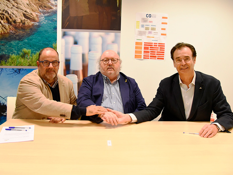 Arturo Prades, regidor de promoció econòmica, Jordi Soler, alcalde de Calonge i Sant Antoni, i Pere Cornellà, president de PIMEC Girona.