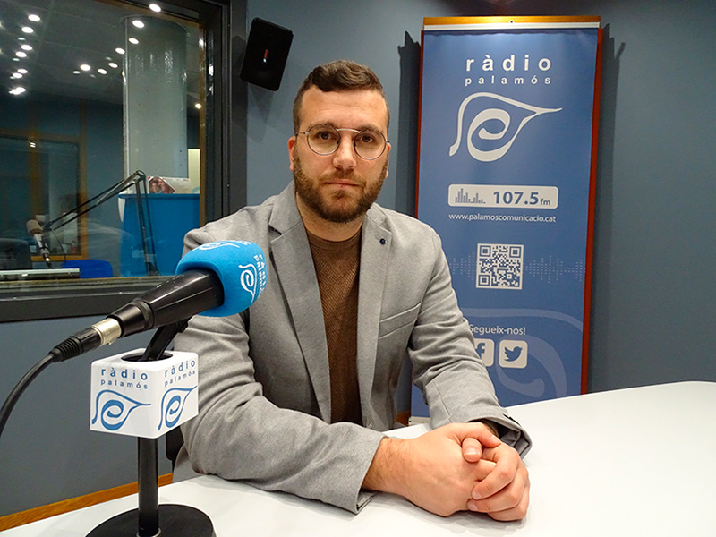 L'entrenador del Palamós Club de Futbol, Àlex Redondo.