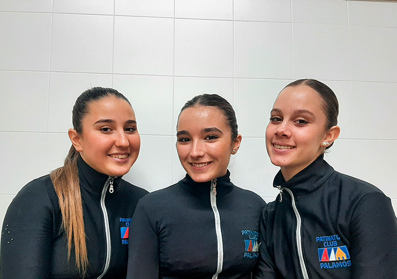 L'Ariadna Gómez, la Nerea Guirado i l'Iris Galcerán, patinadores del Patinatge Club Palamós.