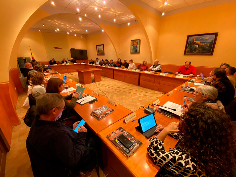 El Ple del Consell Comarcal del Baix Empordà celebrat aquest passat dilluns. (Foto: Consell Comarcal del Baix Empordà).