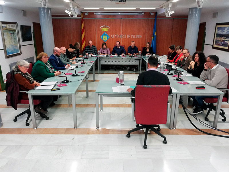 Imatge del Ple de l'Ajuntament de Palamós celebrat ahir. (Foto: Ajuntament de Palamós).