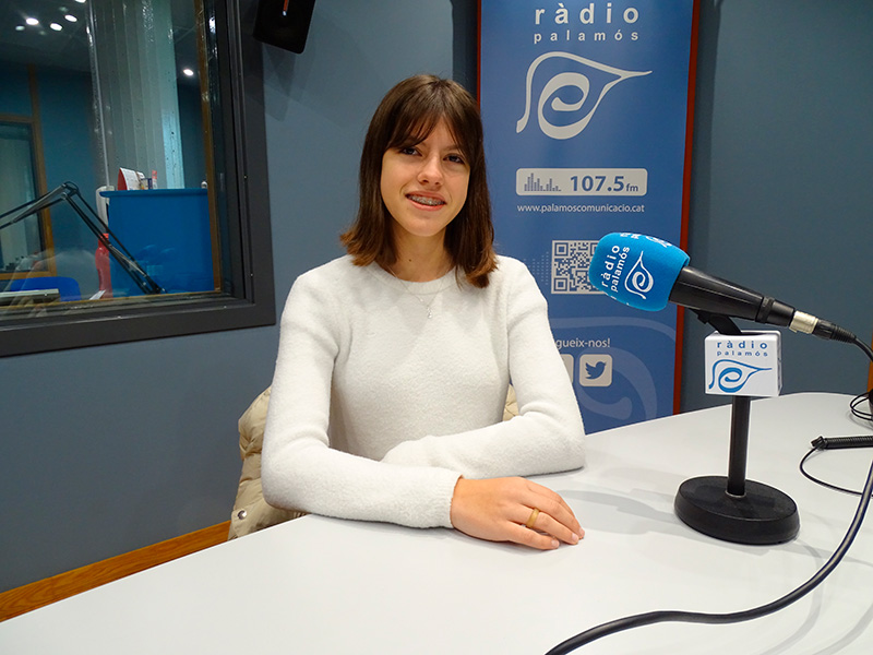 Isabel Gafas, 'Lel', avui als estudis de Ràdio Palamós.