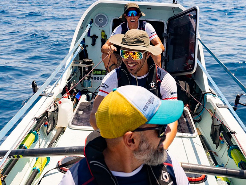 La tripulació d'OceanCats lidera la prova i està previst que arribin a Antigua i Barbuda en les properes hores. (Foto: OceanCats).