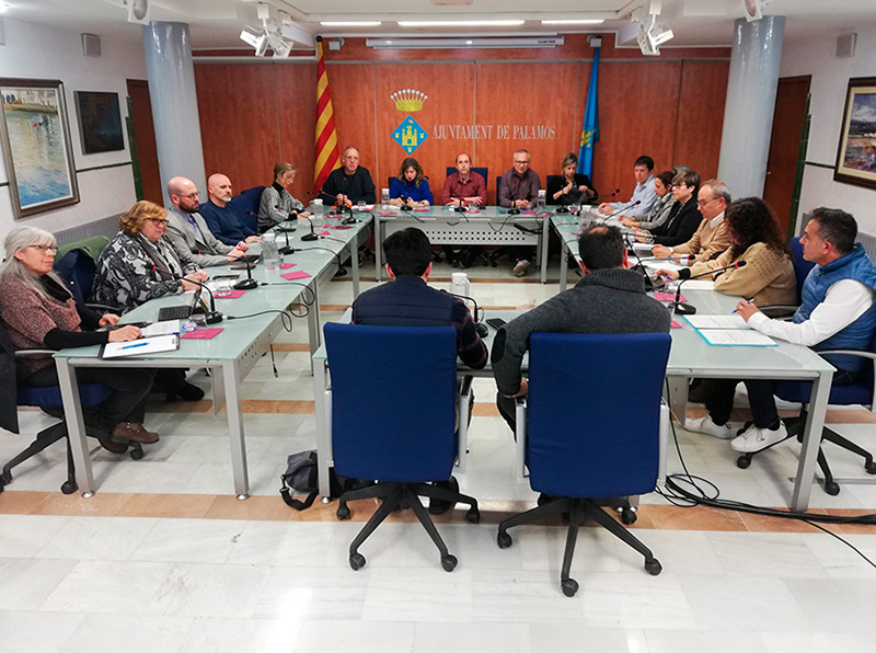 El Ple de l'Ajuntament de Palamós celebrat ahir. (Foto: Ajuntament de Palamós).