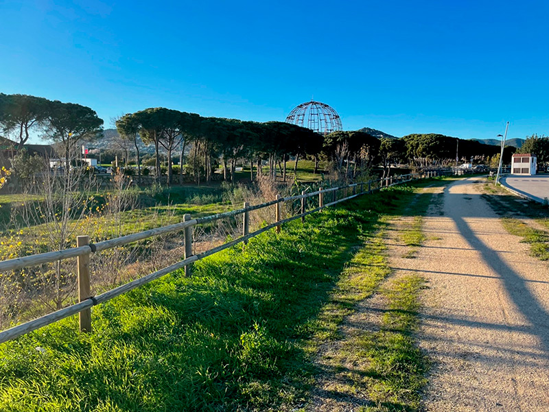 Imatge d’un dels trams habilitats per caminar al costat de la riera de Calonge. (Foto: Ajuntament de Calonge i Sant Antoni).