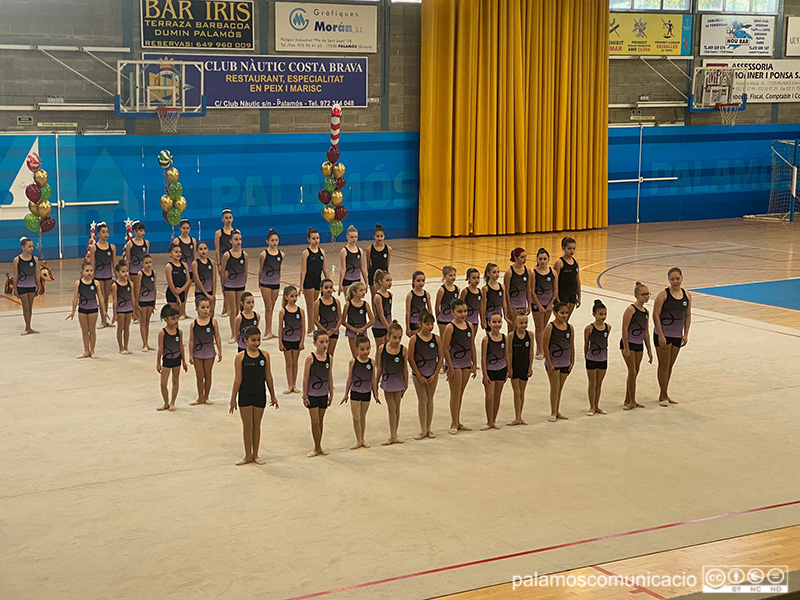 Integrants del Club de Gimnàstica Rítmica Costa Brava en el decurs del festival del passat mes de desembre.