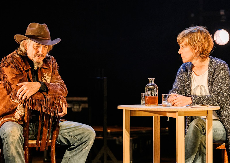 Ramon Madaula i Raquel Sans són els protagonistes de l'obra 'Buffalo Bill'.