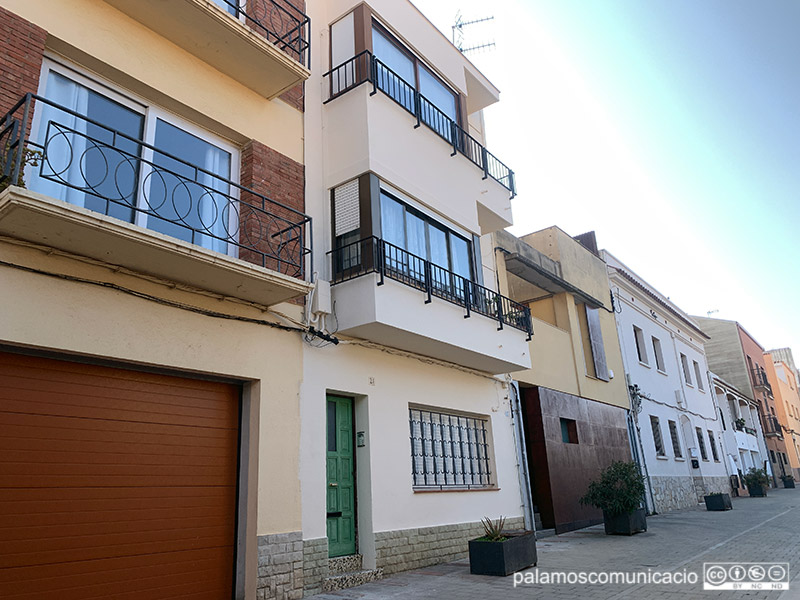 L'edifici situat al carrer de Sardenya 21, és un dels que es beneficiarà d'aquest ajut.