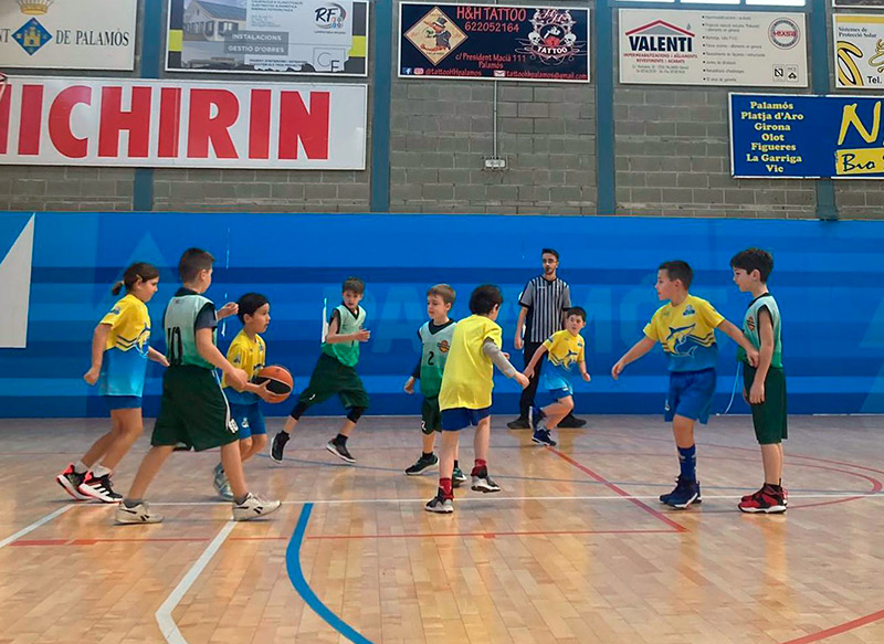 Imatge del partit de l'escoleta del Club Esportiu Palamós d'aquest passat cap de setmana. (Foto: CE Palamós).