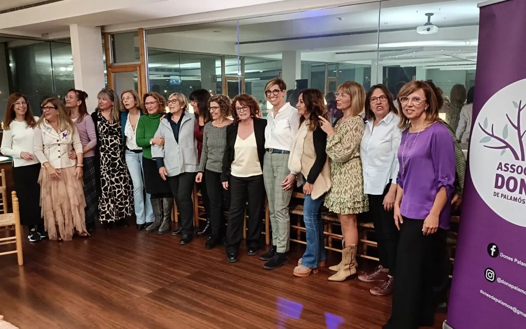 Acte de l'Associació Dones de Palamós a l'Espai del Peix la passada setmana coincidint amb el 8M. (Foto: Assoc. Dones de Palamós)