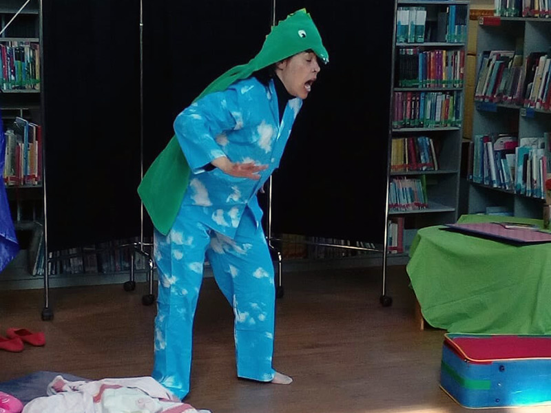 Elena Ballester, de Piruleta Contes, posa avui en escena 