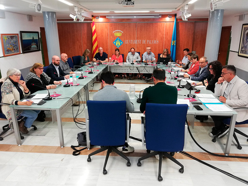 El Ple de l'Ajuntament de Palamós celebrat ahir. (Foto: Ajuntament de Palamós).
