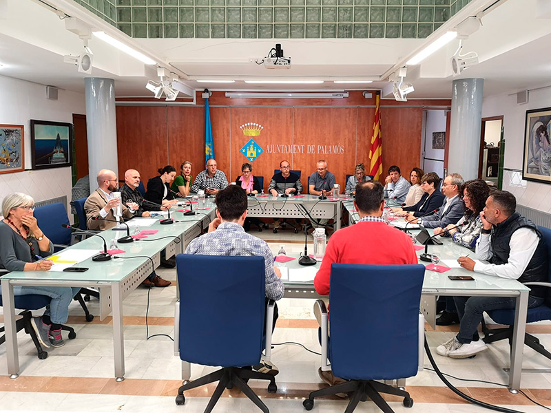 El Ple Extraordinari de l'Ajuntament de Palamós que s'ha fet aquest migdia. (Foto: Ajuntament de Palamós).