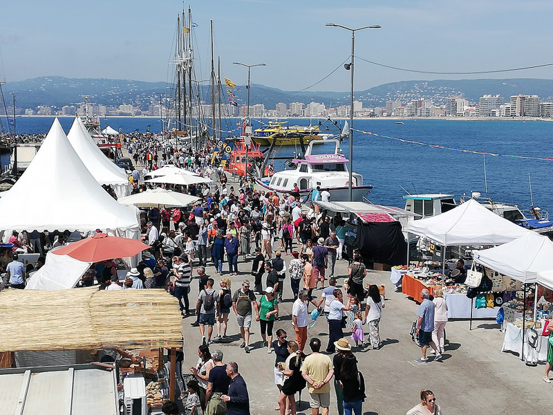 Imatge del port de Palamós amb motiu del festival 'Palamós Terra de Mar' de l'any passat. (Foto: Ajuntament de Palamós).
