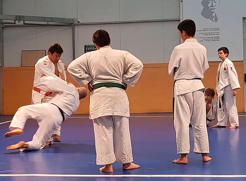 Imatge d'arxiu d'un entrenament de judo al Dojo esportiu de Palamós. (Foto: Club de Judo Palamós).